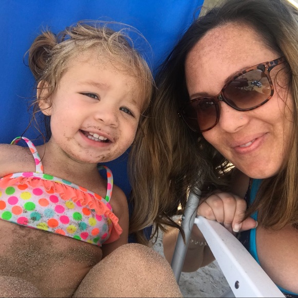 Meet your Posher, Kristen - Picture 4 of 5